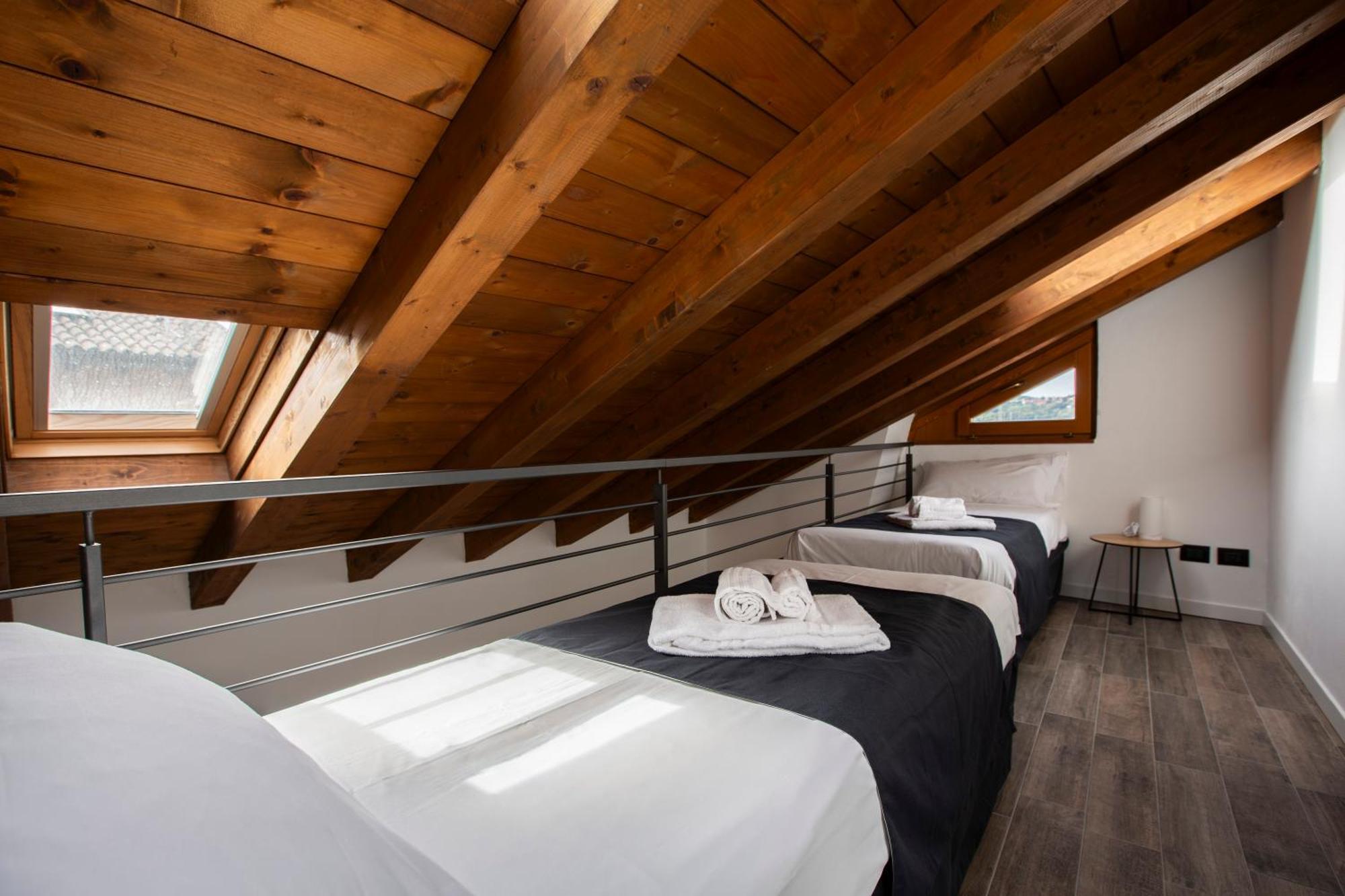 La Casa Del Sarto - Rooms And Apartments 레코 외부 사진
